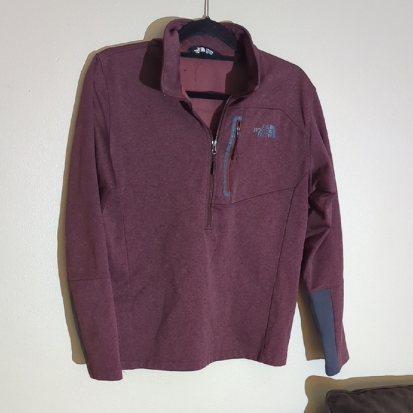 The North Face Burgundy Half-Zip Fleece - Picture 2 of 6